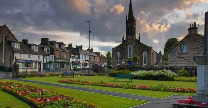 Professional domestic scaffolding tower by RCR Scaffolding Solutions on a traditional family home in Bannockburn, FK7, providing safe access for roof repairs in the St Ninians and South Stirling area with 40 years of local expertise.